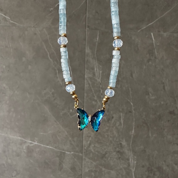 (SOLD) Beaded Necklace - Picture 8 of 9